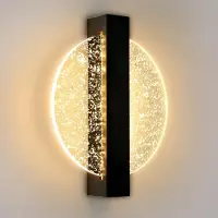 Unyqoos Moderne LED-wandlamp met elegant design en warm wit licht voor diverse ruimtes