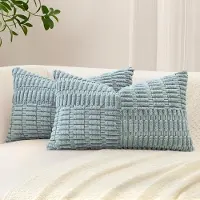 Unyqoos Set van twee decoratieve corduroy kussenslopen met uniek gestreept patroon