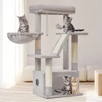 Unyqoos Lichtgrijze kattenklimpaal met mand, huisje en pluche speeltjes
