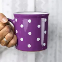 Unyqoos Handgemaakte keramische mok van 500 ml met paarse en witte stippen