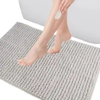 Unyqoos Zachte en absorberende badmat van chenille voor badkamer comfort