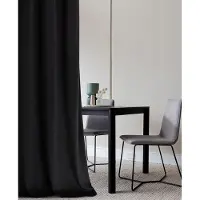 Unyqoos Elegant zwart fluwelen gordijn met plooiband voor sfeervolle interieurs