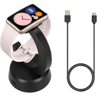 Kwmobile sporthorloge laadstation geschikt voor Huawei Watch Fit / Band 9 / Band 8 / Band 7 / Band 6 / Watch Fit 3 oplader - Smartwatch lader en houder - Met magneet en 100 cm kabel in zwart