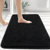 Unyqoos Zwarte Luxe Badmat van Superzachte Microvezel, 80 x 120 cm, Antislip en Wasbaar Ontwerp voor Badkamercomfort