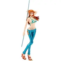 Banpresto One Piece - Poseerfiguur - Nami - Special Color