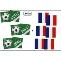 Partyxplosion 120x Servetten Voetbal 33cm x 33cm + 120x Servetten Frankrijk 33cm x 33cm - 3 laags - MIX - WK Servet diner eten knoeien restaurant BBQ thema feest verjaardag feest