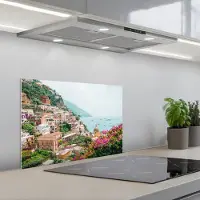 KitchenYeah Spatscherm 60x40 cm - Zelfklevende achterwand Berg - Water - Stad - Keuken muurbeschermer - Spatwand fornuis