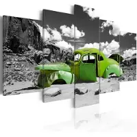 Karo-art Schilderij - Groene auto in Woestenij, 5 luik