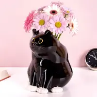 Bitten Black Cat Vase van