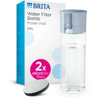 Brita - Drinkfles VITAL voor Volwassenen - 0,6L - Lichtblauw - inclusief 2 MicroDisc Filterpatronen - Ideaal voor Drinkflessen