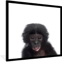 PosterMonkey Poster in fotolijst kids - Schilderij voor kinderen - Aap - Dieren - Chimpansee - Kind - Jongen - Meisje - Decoratie voor kinderkamers - 40x40 cm - Wanddecoratie meisjes
