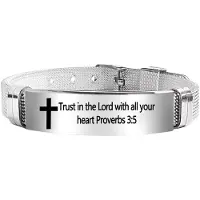 Fashion Jewelry Christelijke Armband Unisex - Met Kruis & Bijbeltekst (Spreuken 3:5) - Zilverkleurig Siliconen & RVS - Verstelbaar & Stijlvol - Betekenisvol Geloof Cadeau