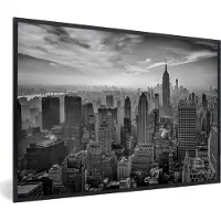 PosterMonkey Fotolijst incl. Poster Zwart Wit- Architectuur - Zwart wit - Stad - Skyline - New York - 120x80 cm - Posterlijst