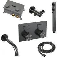 Brauer Gunmetal Carving thermostatische inbouw badkraan met drukknoppen SET 03 met uitloop en staaf handdouche en doucheslang en wandaansluitbocht gunmetal geborsteld PVD