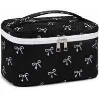 HEM Toilettas Zwart met Strikjespatroon – Make-up Tas – Cosmeticatas – Toilettasje Dames – Travel Organizer – 23x16x6 cm – Inclusief Microvezeldoekje
