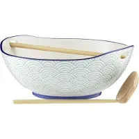 Typhoon World Foods noedelsoep kom uit aardewerk met lepel en eetstokje uit bamboo