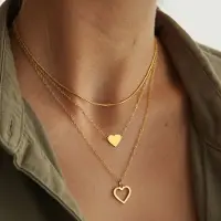 Fashion Jewelry 3-Laagse Ketting met Hartje - Layered Necklace Goudkleurig - Minimalistische Gelaagde Dames Ketting - Schakelketting & Slangenketting Hartjes - Cadeau voor Vrouw