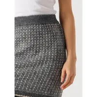 SELECTED WOMEN Rok | 40 | female