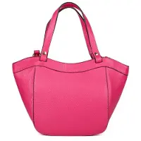 Giulia Schoudertas Fuchsia