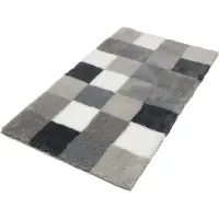 Famanu – Badtapijt - 70 x 120 cm - grijs/wit - hoogpolig en zacht - absorberend en antislip - geschikt voor badkamer of douche - eenvoudig te reinigen