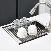 Famanu – Afdruiprek voor de wastafel in de keuken - 304 roestvrij staal/siliconen - als afdruiprek voor de keukenspoelbak (zwart - 43 x 35 cm)