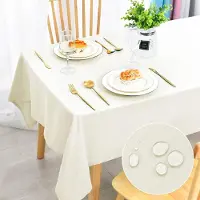 Famanu - Champagnekleurige tafelkleed, vlekbestendig, afwasbaar, waterdicht, geschikt voor eetkamer, tuin, feesten, bruiloften of dagelijks gebruik, afmetingen 140 x 240 cm