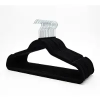 Famanu – Antislip Fluwelen Hangers- Ruimtebesparende Kostuum Kledinghangers Set -50 Stuks- 360° Draaihaak van Metaal-Kan tot 4,5 kg dragen voor Jassen en andere Kleding -Zwart