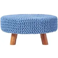 Homescapes Grote gebreide kruk met houten poten, 62 x 62 x 30 cm, blauw