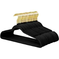 Famanu – Fluwelen kledinghangers - antislip en ultradun ontwerp - ruimtebesparend met 360 graden draaibare gouden haak - geschikt voor kledingkasten - 48 stuks - zwart