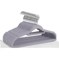 Famanu - Set van 50 fluwelen kledinghangers met antislip fluweel en bindstaaf – Zwart