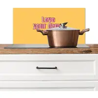 KitchenYeah Spatscherm keuken 60x30 cm - Kookplaat achterwand Love yourself - Roze - Geel - Muurbeschermer - Spatwand fornuis - Hoogwaardig aluminium