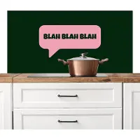 KitchenYeah Spatscherm keuken 120x60 cm - Kookplaat achterwand Tekstwolk - BLAH BLAH BLAH - Roze - Muurbeschermer - Spatwand fornuis - Hoogwaardig aluminium