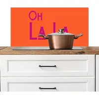 KitchenYeah Spatscherm keuken 80x40 cm - Kookplaat achterwand Oh la la - Oranje - Roze - Scheeflettertype - Muurbeschermer - Spatwand fornuis - Hoogwaardig aluminium