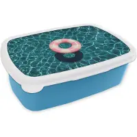 MuchoWow Broodtrommel Blauw - Lunchbox Drijvend - Zwemband - Water - Brooddoos 18x12x6 cm - Brood lunch box - Broodtrommels voor kinderen en volwassenen