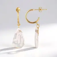 Cavill - Zilveren Oorbellen met Witte Agaat 10 ct - 925 Sterling Zilver Verguld - Fancy Cabochon Druppelvorm - Indonesische Sieraden