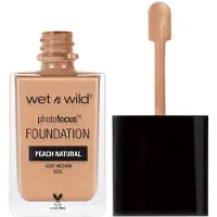 wet n wild Photo Focus Matte Vloeibare Foundation Perzik Natuurlijk Veganistisch en dierproefvrij