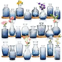 NaiZy 24 stuks Kleine Vaasjes Glazen Klein Mini Bloemenvaas Met Gesneden Versieringen Bloemstukken Vazen Vintage Tafeldecoratie Voor Thuis, Bruiloften, Verjaardagen, Feesten (Kleurverloop Blauw)