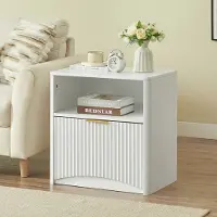 STILVORA Nachtkastje - Geribbeld Design Met Lade En Opbergvak - Voor Slaapkamer En Woonkamer - Spaanplaat Metaal - 58x38x60 Cm - Wit