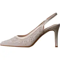 Super Mode Bellucci-pumps