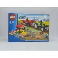 LEGO City Varkensboerderij en tractor - 7684
