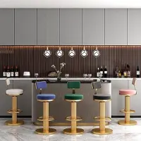 Novi at Home Luxe Verstelbare Velvet Barkrukken Set van 2 – 360° Draaibare Designer Barstoelen met Rugleuning en Voetensteun – Metalen Padded Keuken- en Counterstoelen voor Thuis, Restaurant en Café – 25,6 Inch