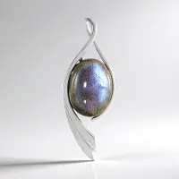 Cavill - 925 Sterling Zilveren Hanger - 18K Goud Verguld - 8,562 Karaat Labradoriet Ovaal Cabochon - Madagaskar Edelsteen - Elegant Handgemaakt Design