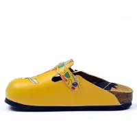 Calceo Clogs 'Calceo' donkergeel