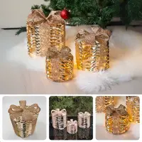 Cheqo Kerstdecoratie Verlichting - Cadeau Set - Kerstverlichting - Kerst Figuur - Kerstlampjes - Kerstversiering - Gouden Cadeauset - LED Timer - Kunststof & Metaal