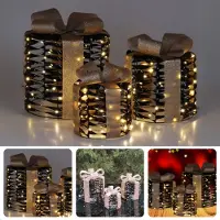 Cheqo Kerstdecoratie Verlichting - Kerst Cadeau Versiering - Kerstcadeaus - Kerstverlichting - Kerst Figuur - Kerstlampjes - Kerstversiering - LED Cadeauset - Voor Binnen - Zwart en Goud - Kunststof