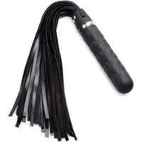 XR Brands Vibra-Lasher - Vibrerende Siliconen Dildo Flogger black