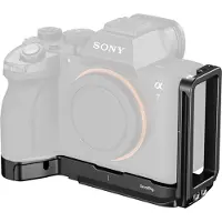 SmallRig 6034 L-Shaped Mount Plate With Airtag Slot For Sony A7 V / A7R V / A7 IV / A7S III / A1 / A7R IV
