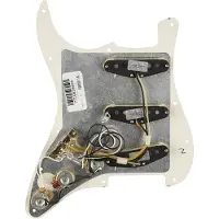 Fender 992342509 Custom Shop Texas Special SSS, 11 screw holes, parchment
