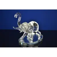 Nee Luxe Kristallen Olifant op Schaal – Krachtig en Elegant Design