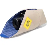 Long Weekend Padded Camera Wrap 19x19